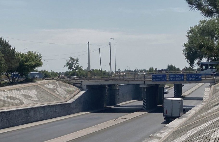 В Костанае ограничат движение под путепроводом по пр. Абая