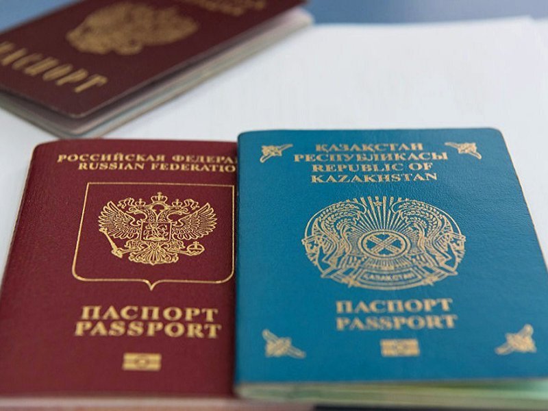 Казахстанцам в России ускорят получение паспорта